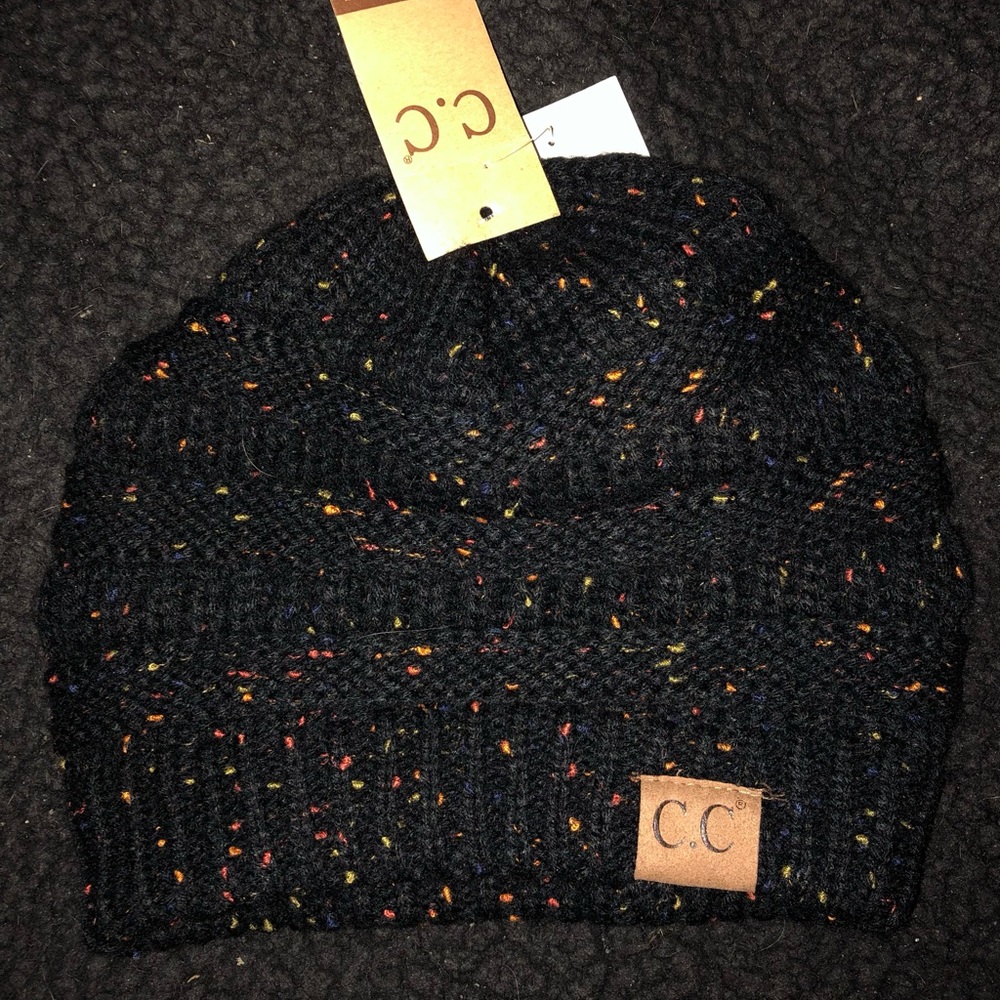 Women’s Black Coloured Sparkle Toque